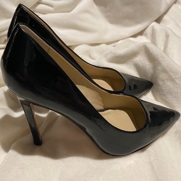 Pour La Victorie Black Patent Leather Pumps - sz 8 - Picture 4 of 6
